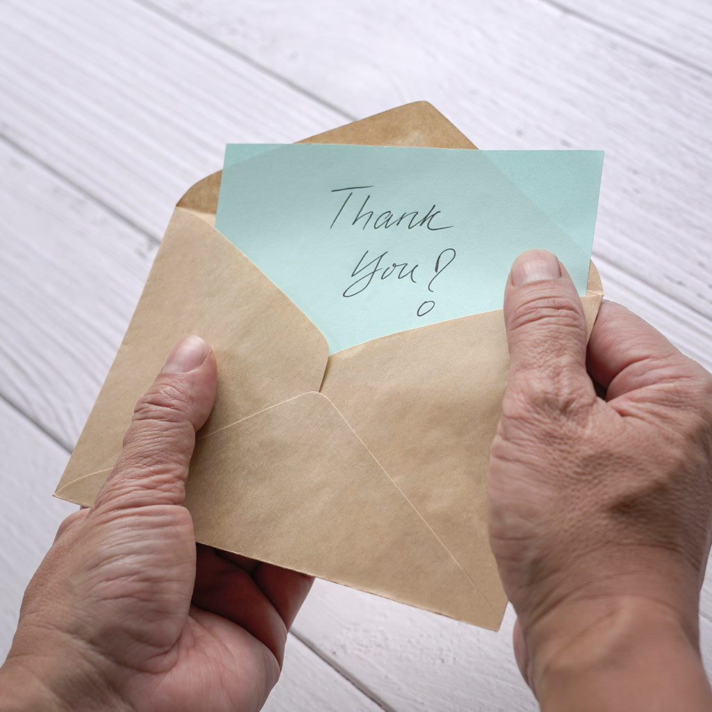 8 Useful Tips for Writing the Perfect Thank You Card: Make Your Granny Proud!